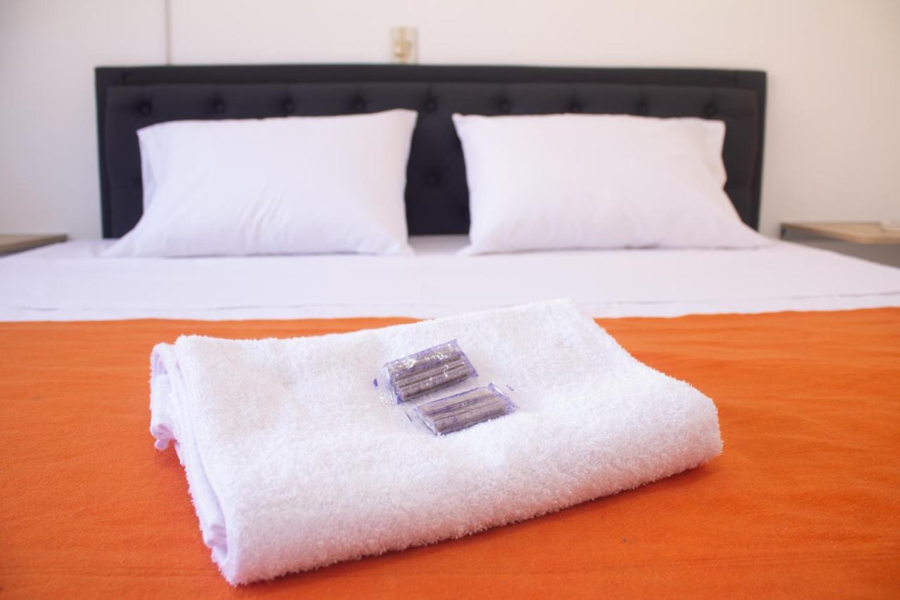 Hotel Picasso 70 Medellin Bagian luar foto