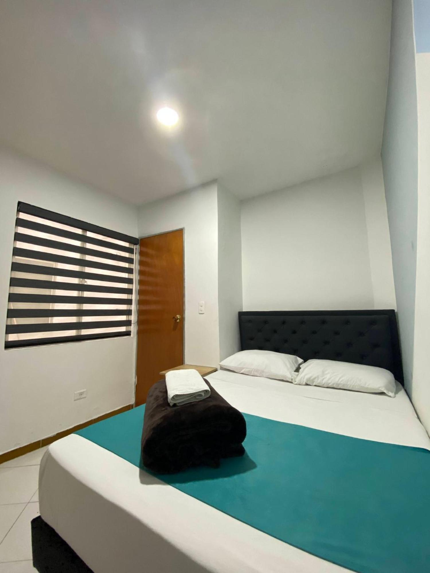 Hotel Picasso 70 Medellin Bagian luar foto